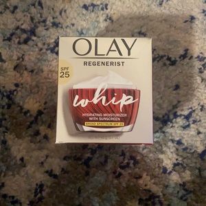 OLAY Whip Hydrating Moisturizer WITH Sunscreen